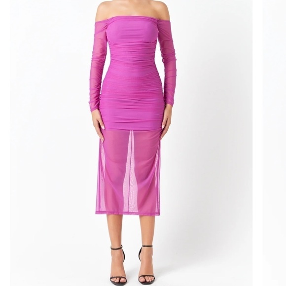Endless Rose Mesh Off The Shoulder Maxi Dress in Berry - NEW - XS - Picture 1 of 9